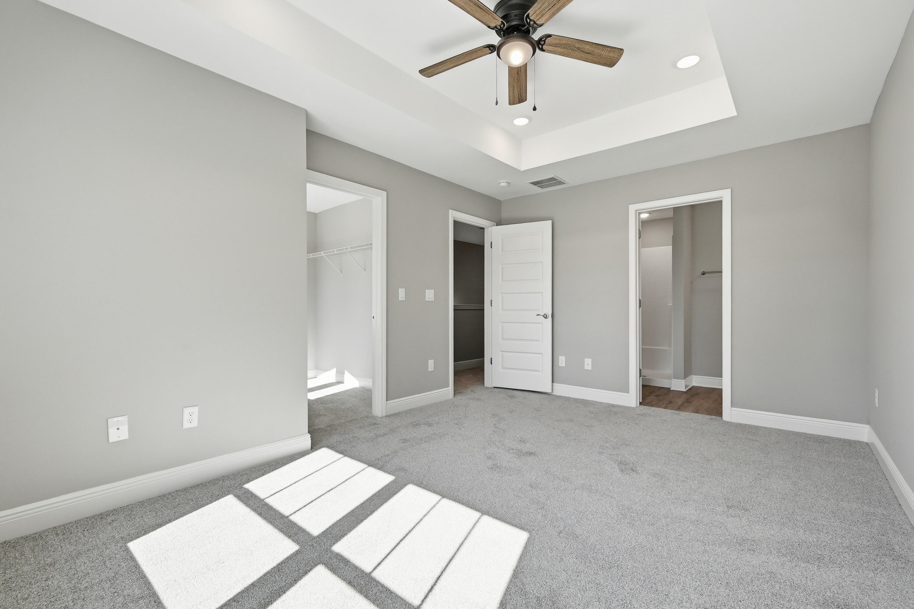 Vicki Leigh T/H - Residential