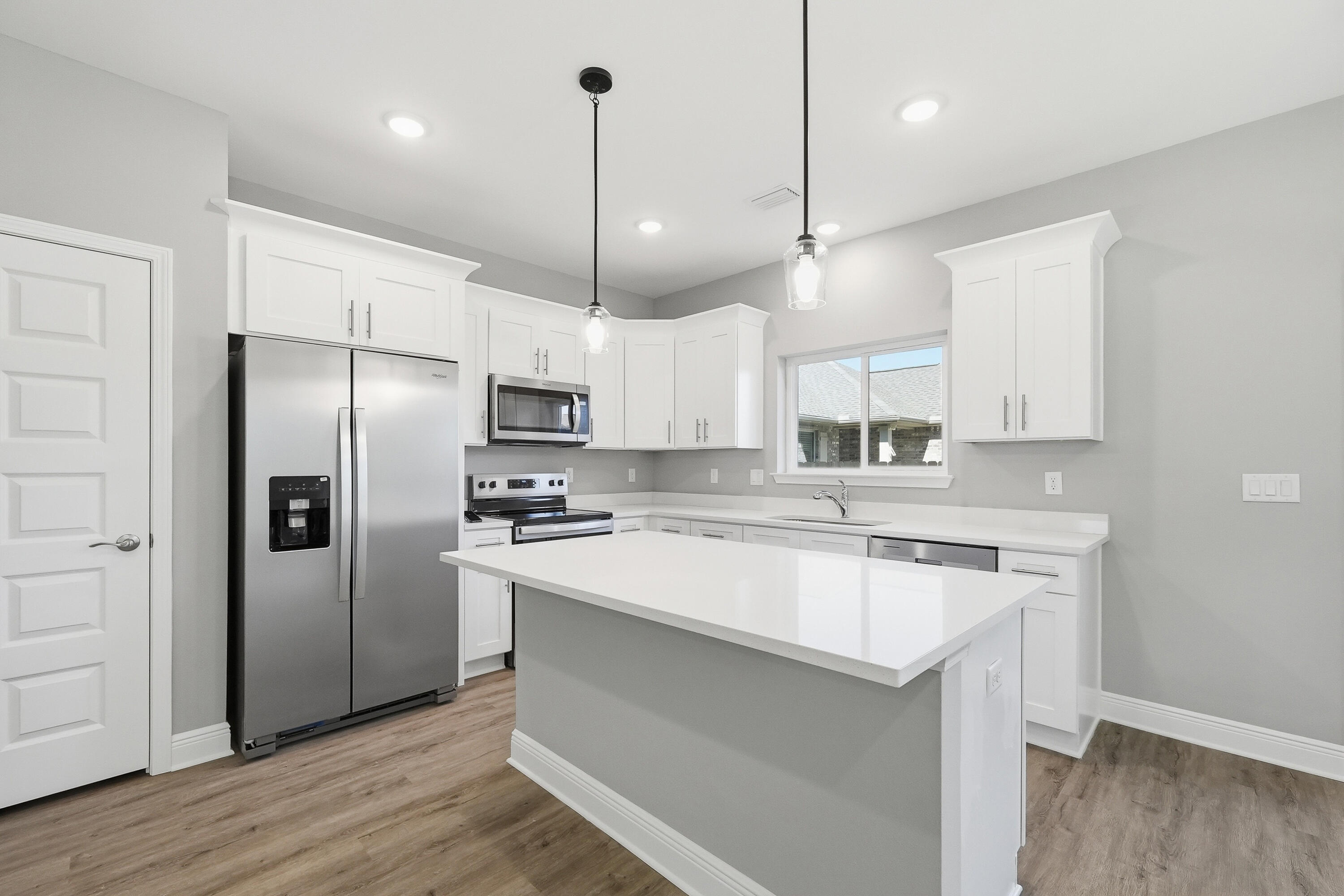 Vicki Leigh T/H - Residential