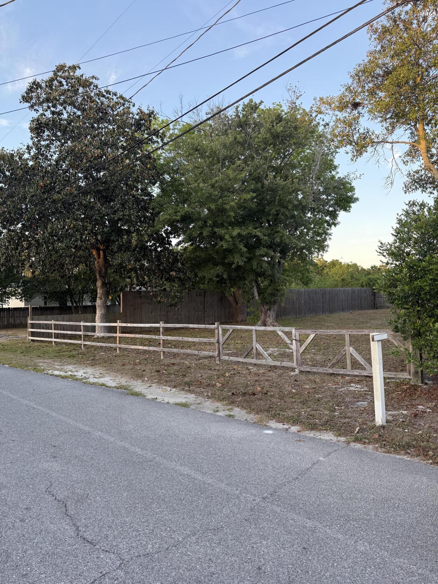 MIRAMAR HEIGHTS - Land