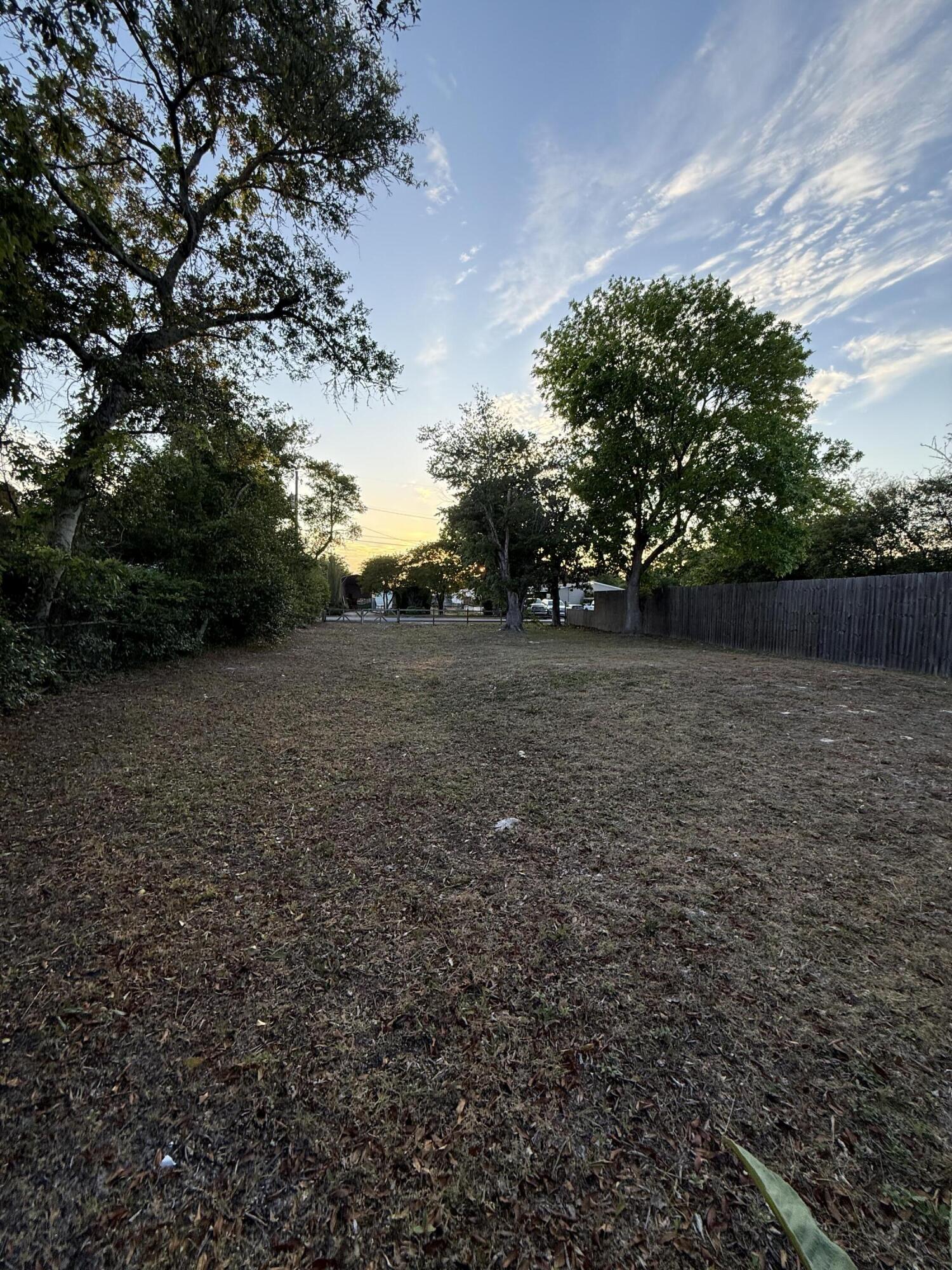 MIRAMAR HEIGHTS - Land