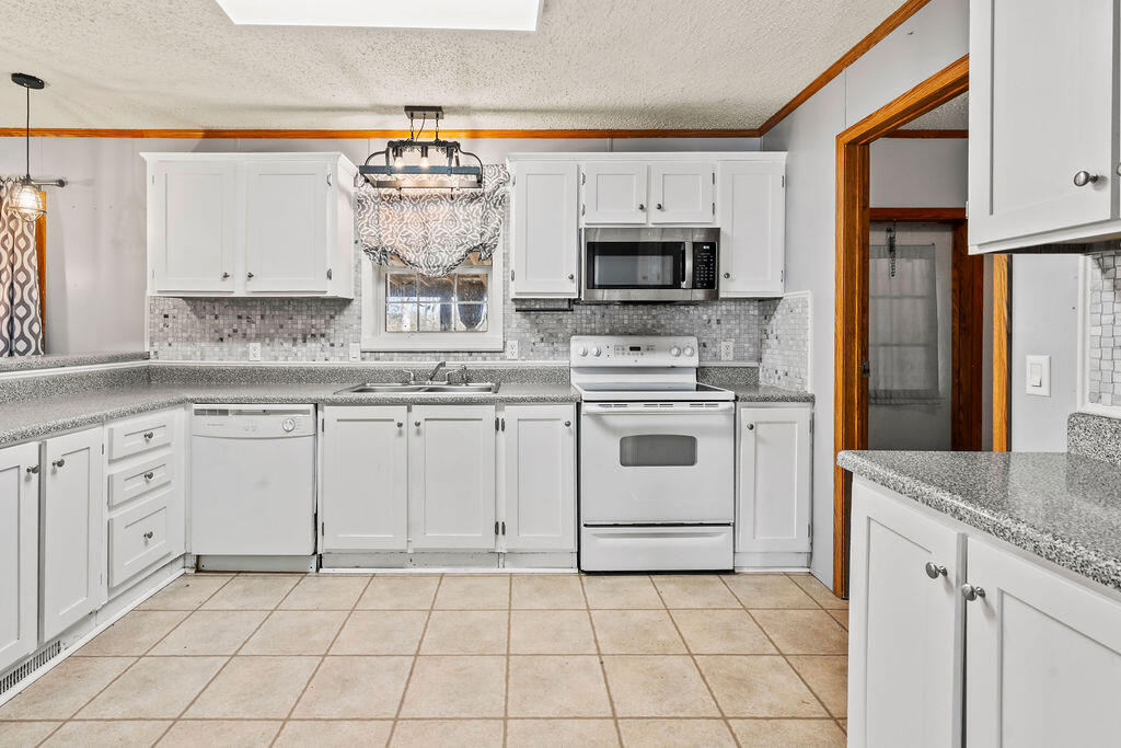 NONESUCH WAY - Residential