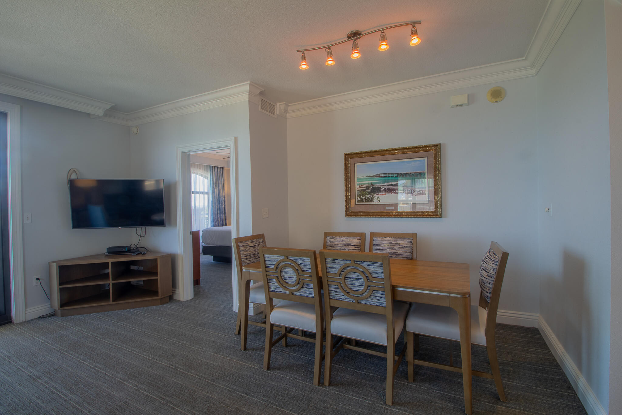 EMERALD GRANDE - Residential