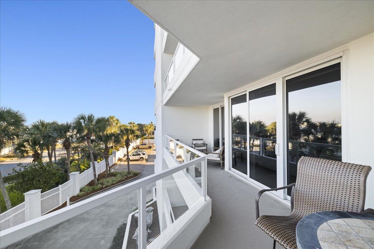 EAST PASS TOWERS CONDO PH 2 - Residential