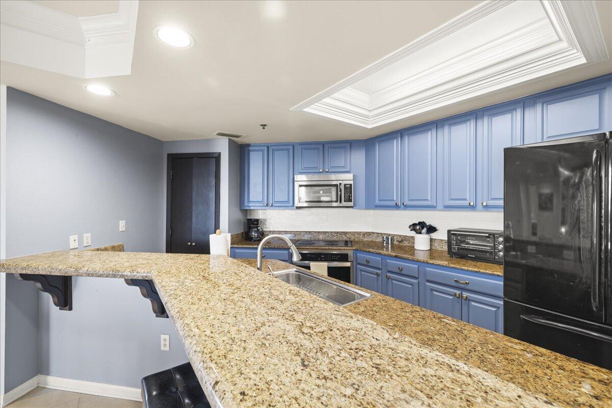 EAST PASS TOWERS CONDO PH 2 - Residential