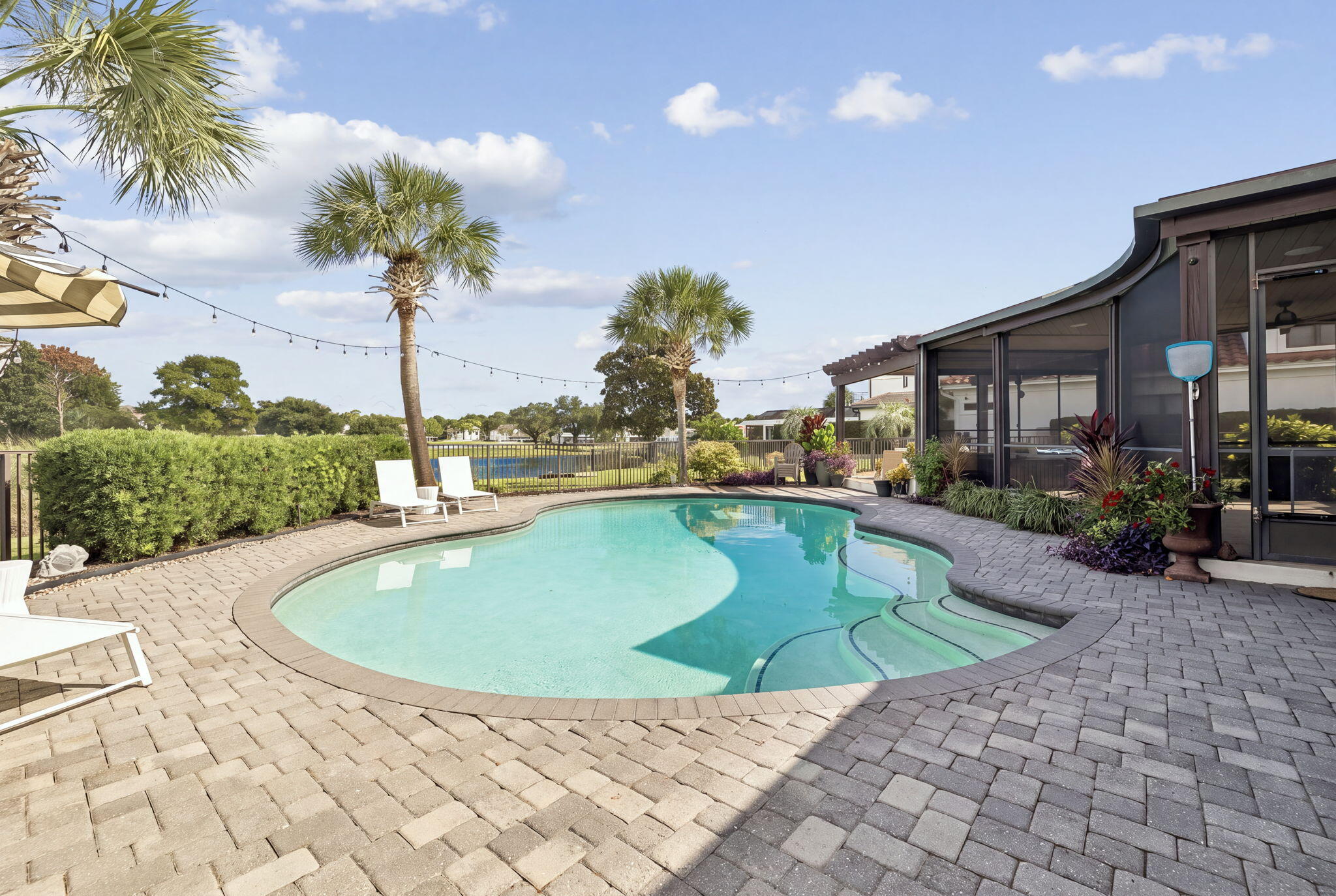 285 Corinthian Place