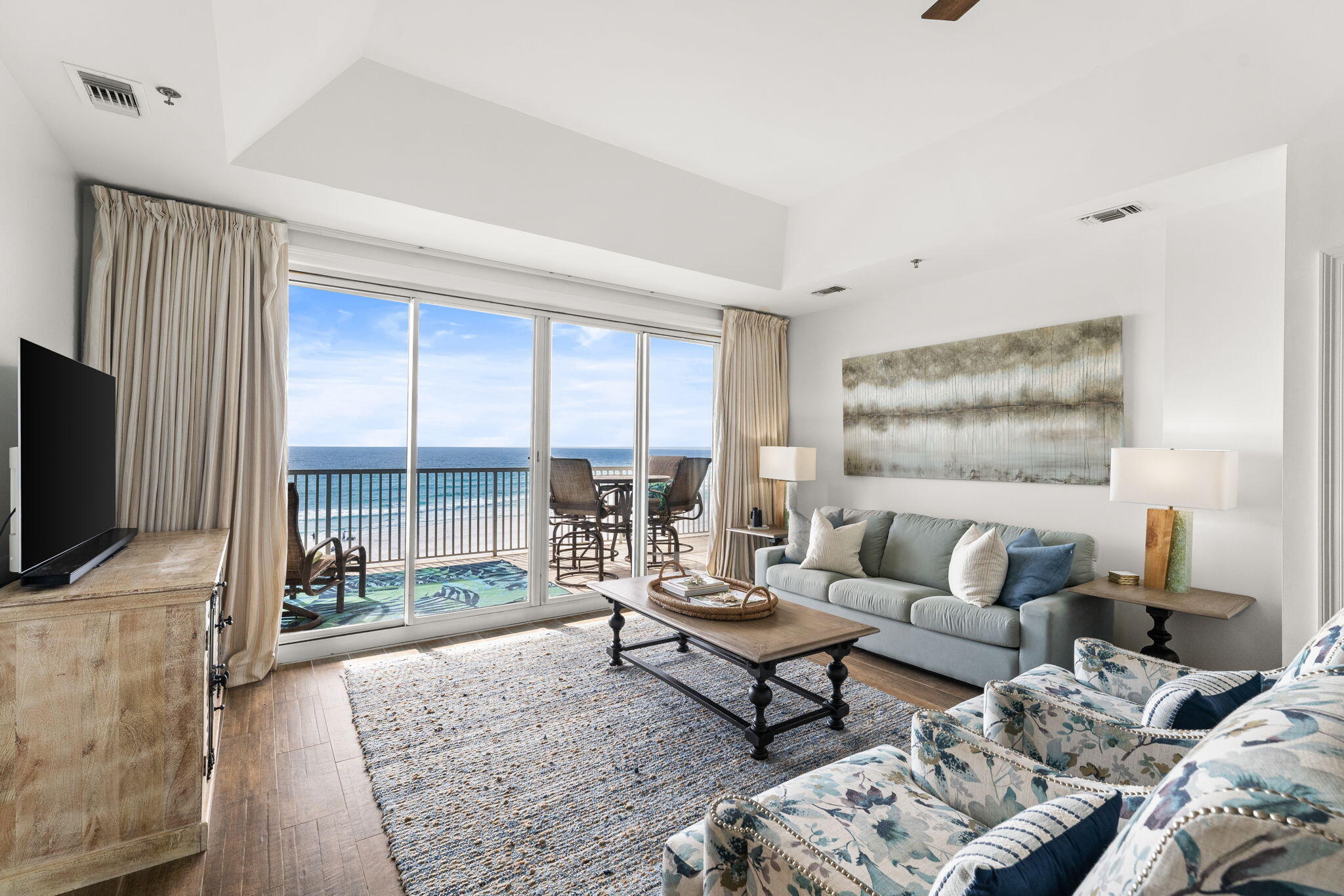 EMPRESS (THE) - Residential