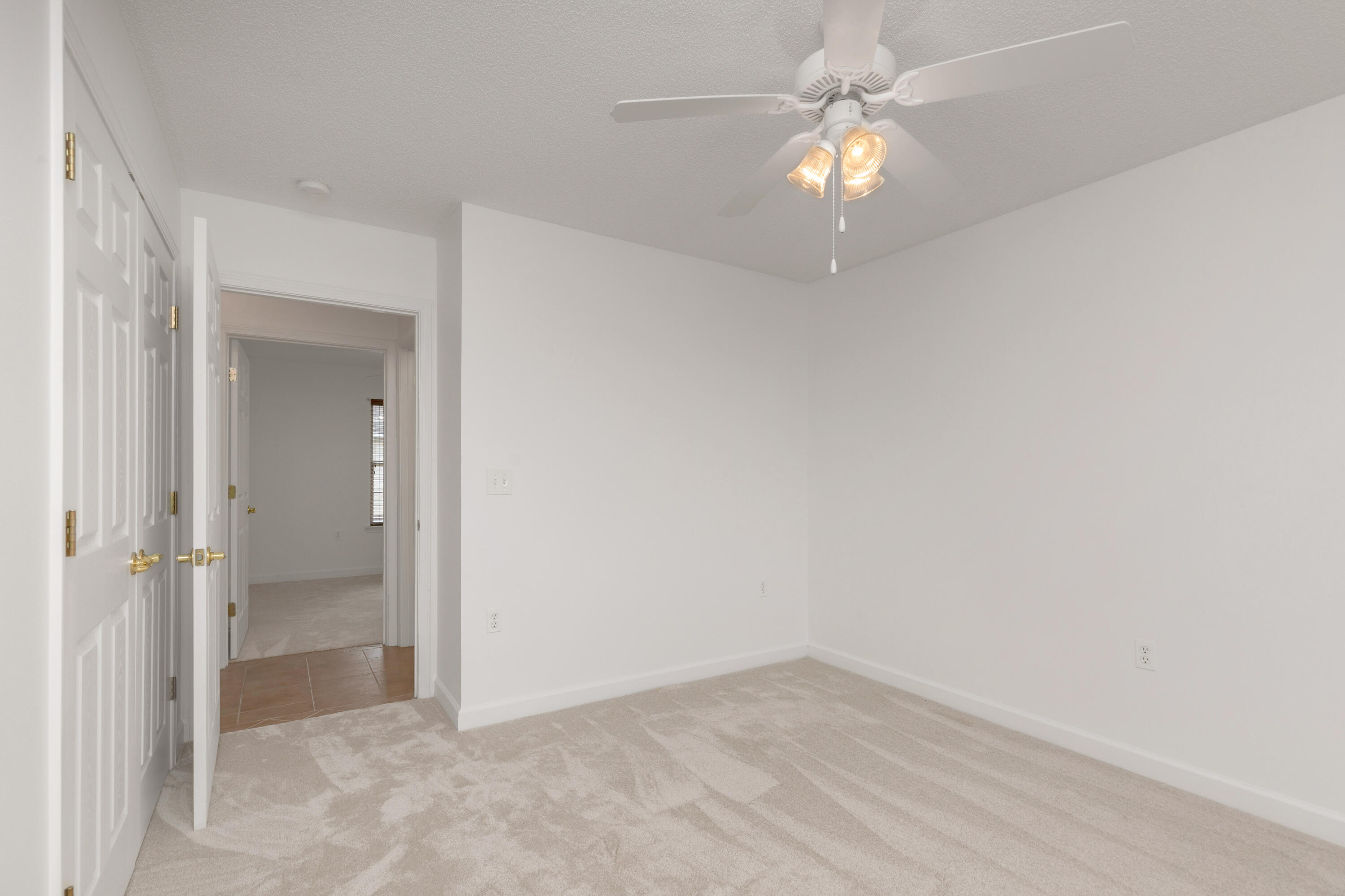 THE PINES - Residential