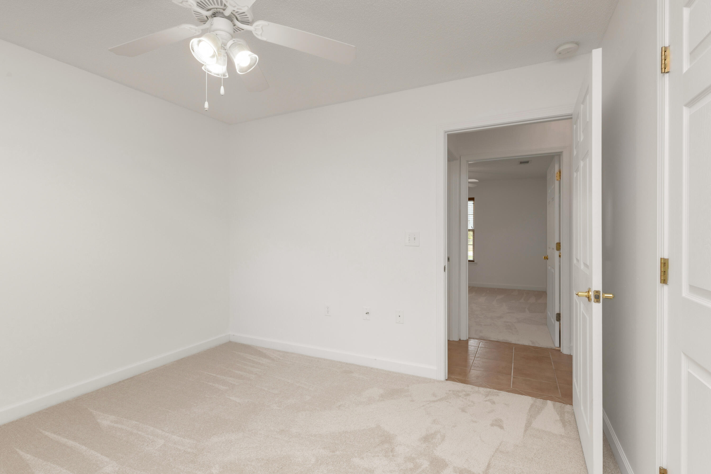 THE PINES - Residential