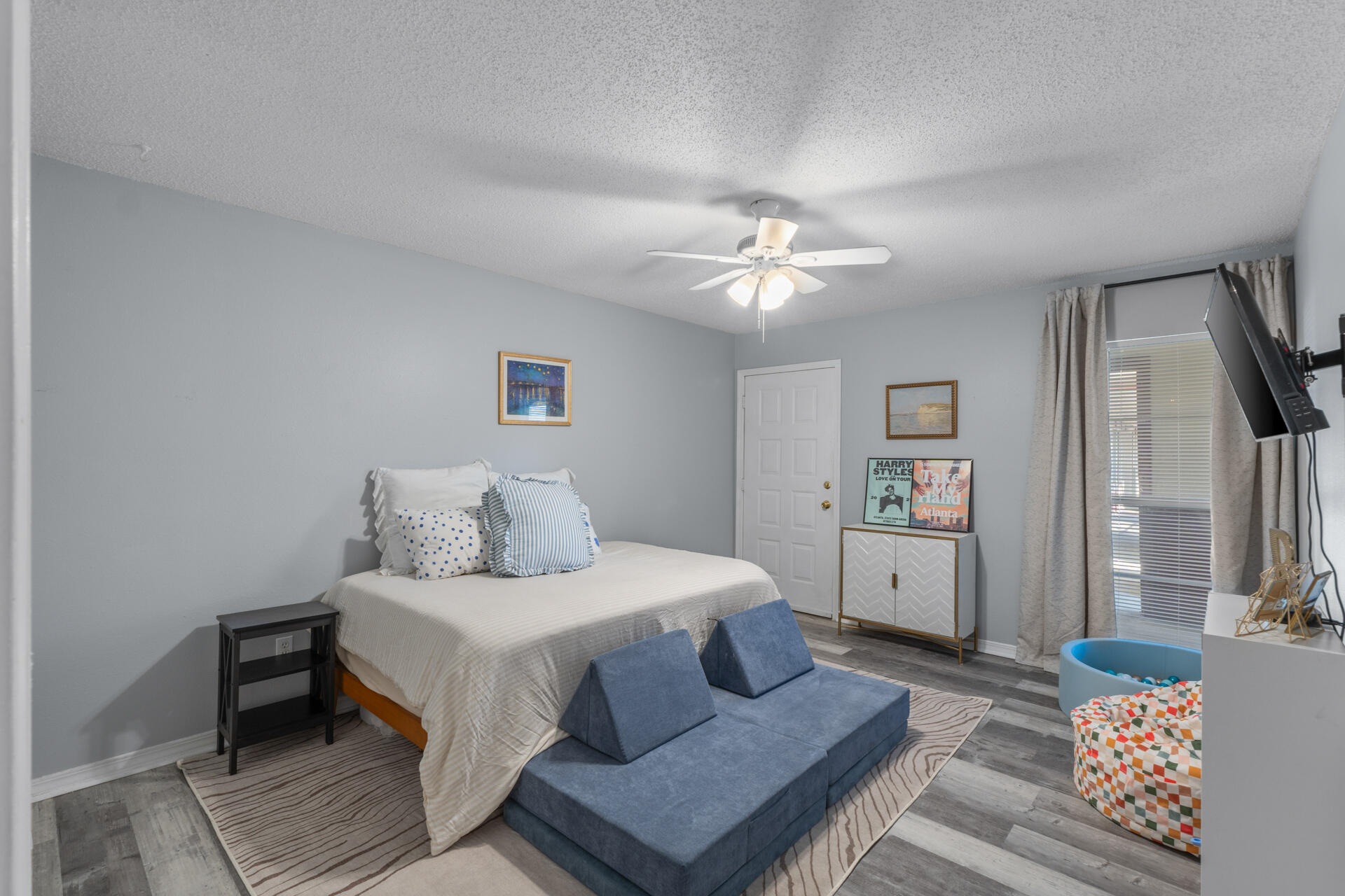 PIER ONE CONDO - Residential