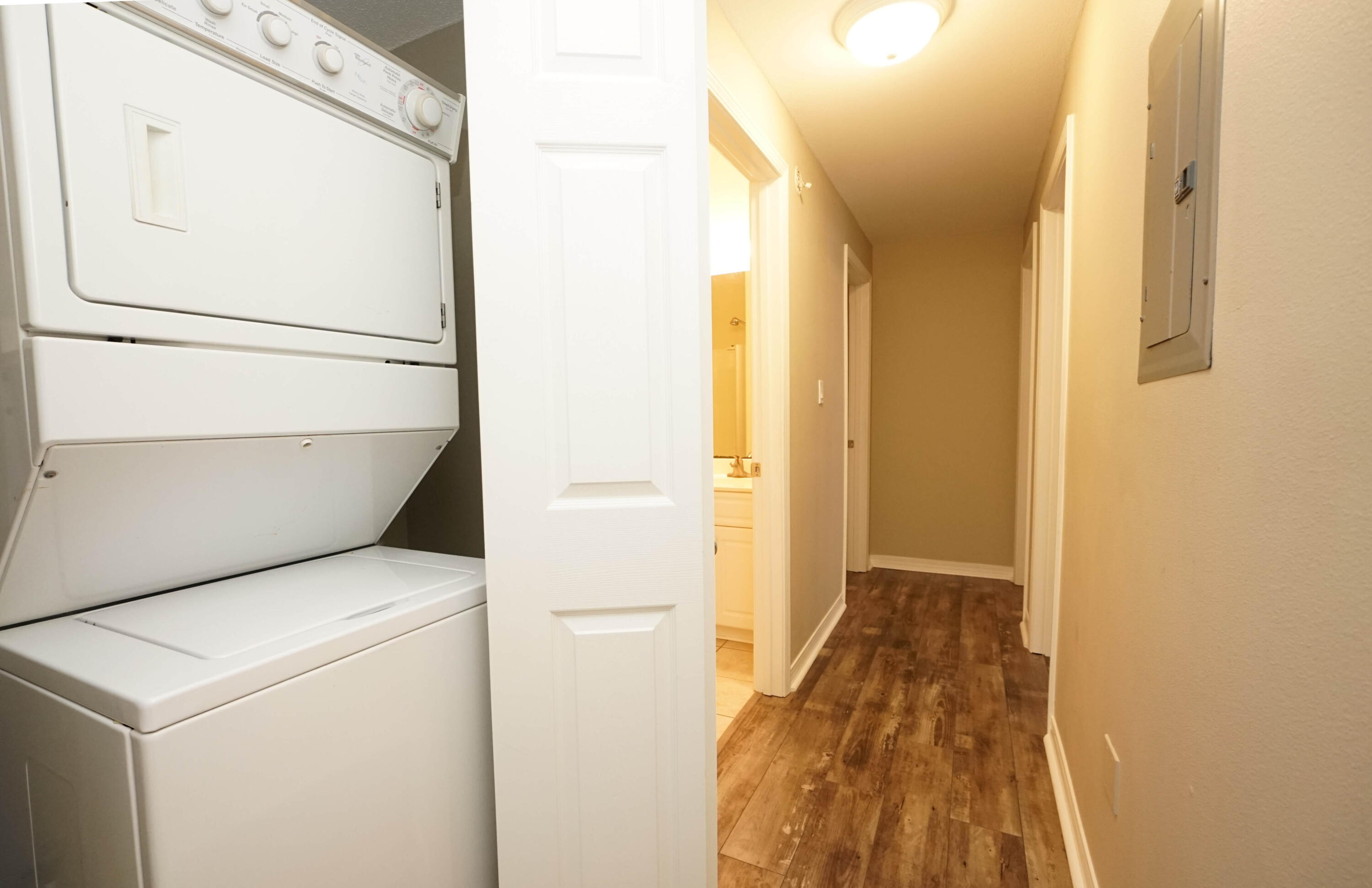 THE OAKS AT NICEVILLE - Residential Lease