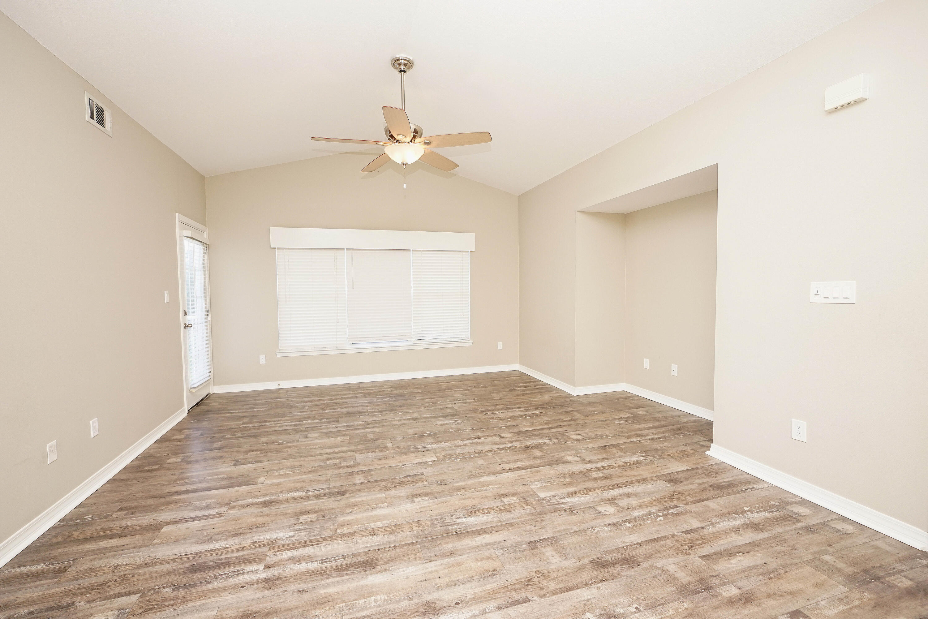 THE OAKS AT NICEVILLE - Residential Lease