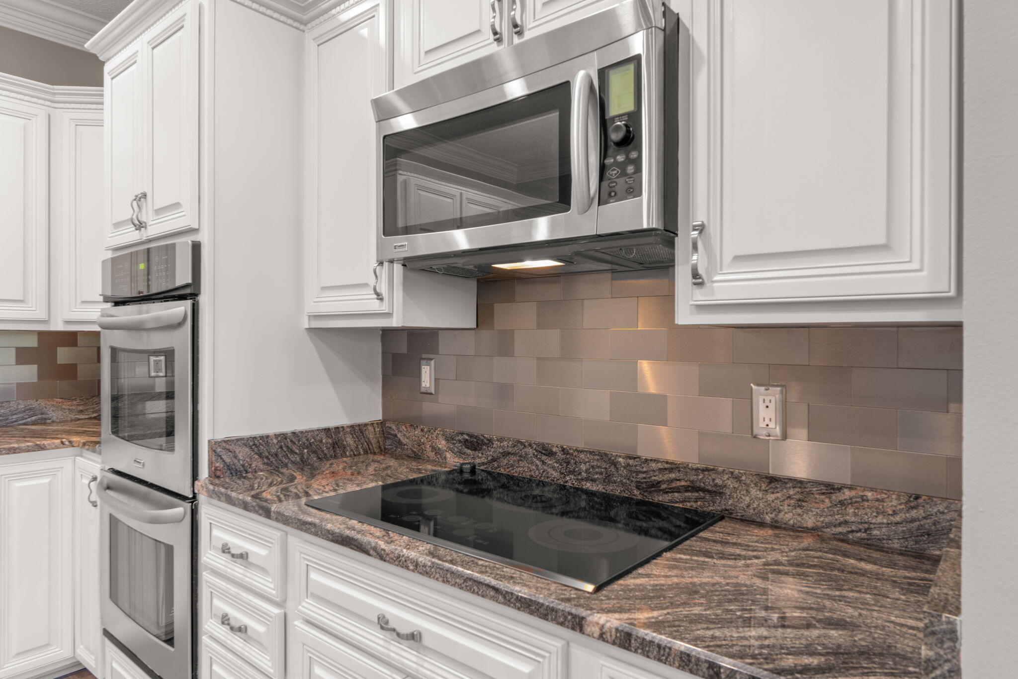 HIDDEN CREEK ESTATES AT HOLLEY BY THE SEA - Residential