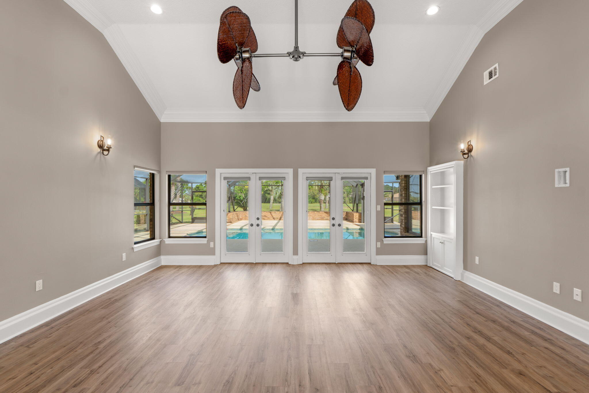 HIDDEN CREEK ESTATES AT HOLLEY BY THE SEA - Residential