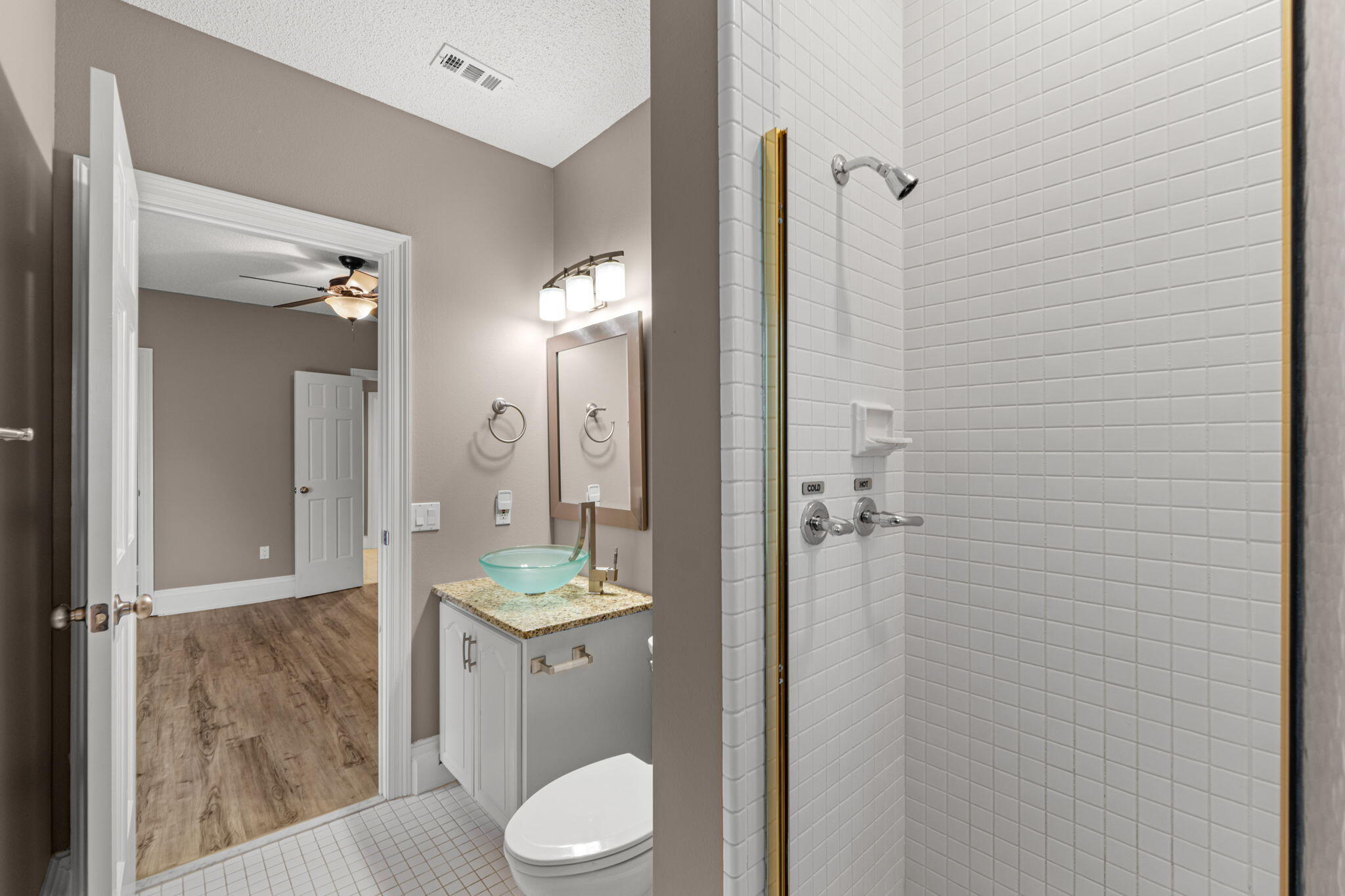 HIDDEN CREEK ESTATES AT HOLLEY BY THE SEA - Residential