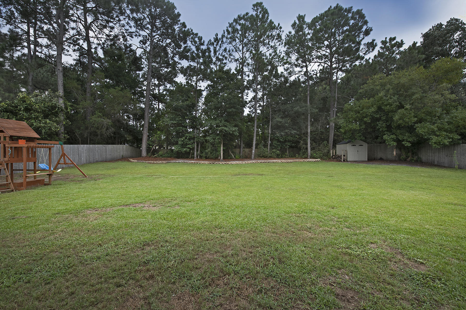 NAVARRE S/D 2ND ADDN - Residential