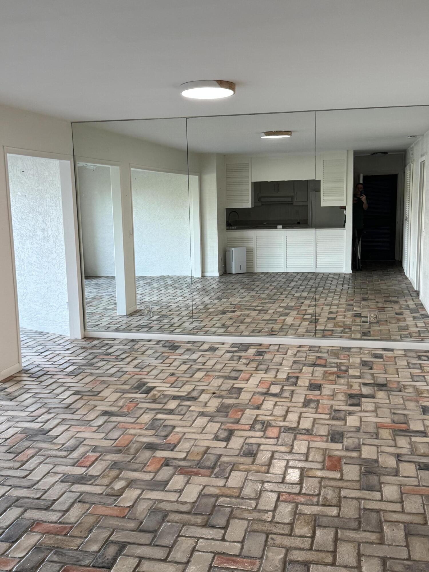 Bay Point Harbour Villas - Residential