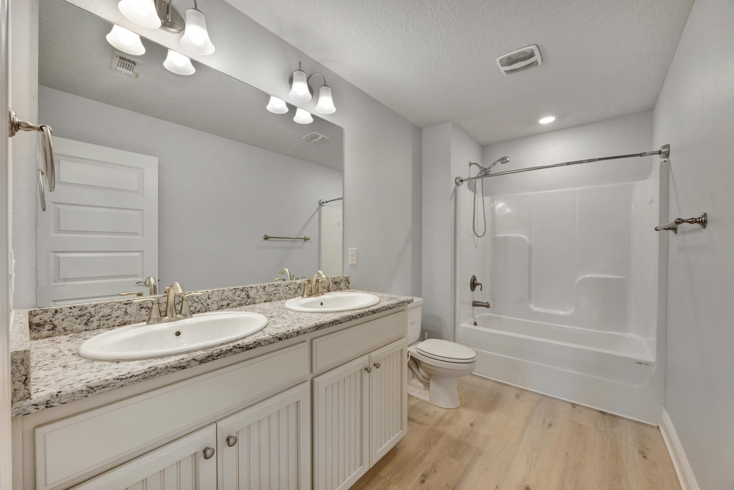 RIDGEWAY LANDING - Residential