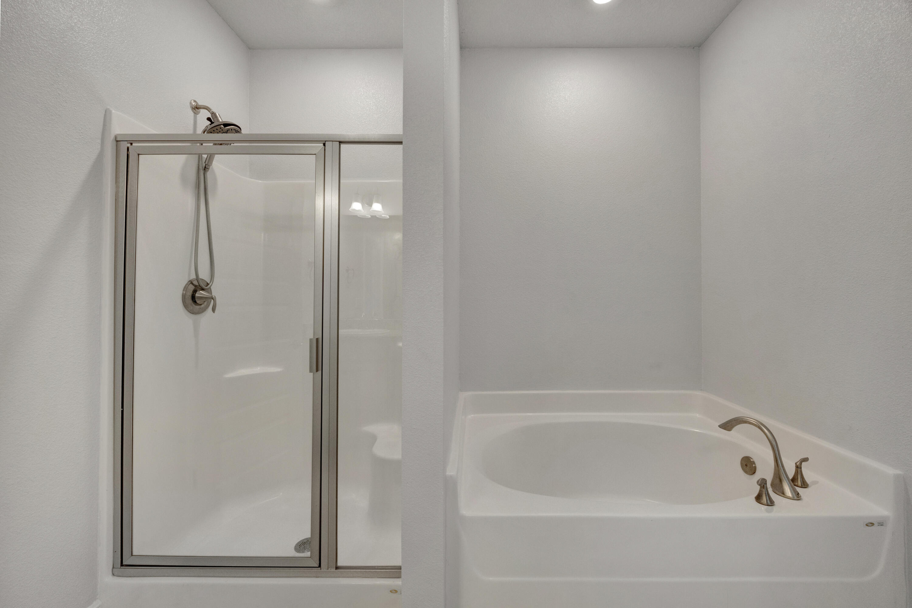 RIDGEWAY LANDING - Residential