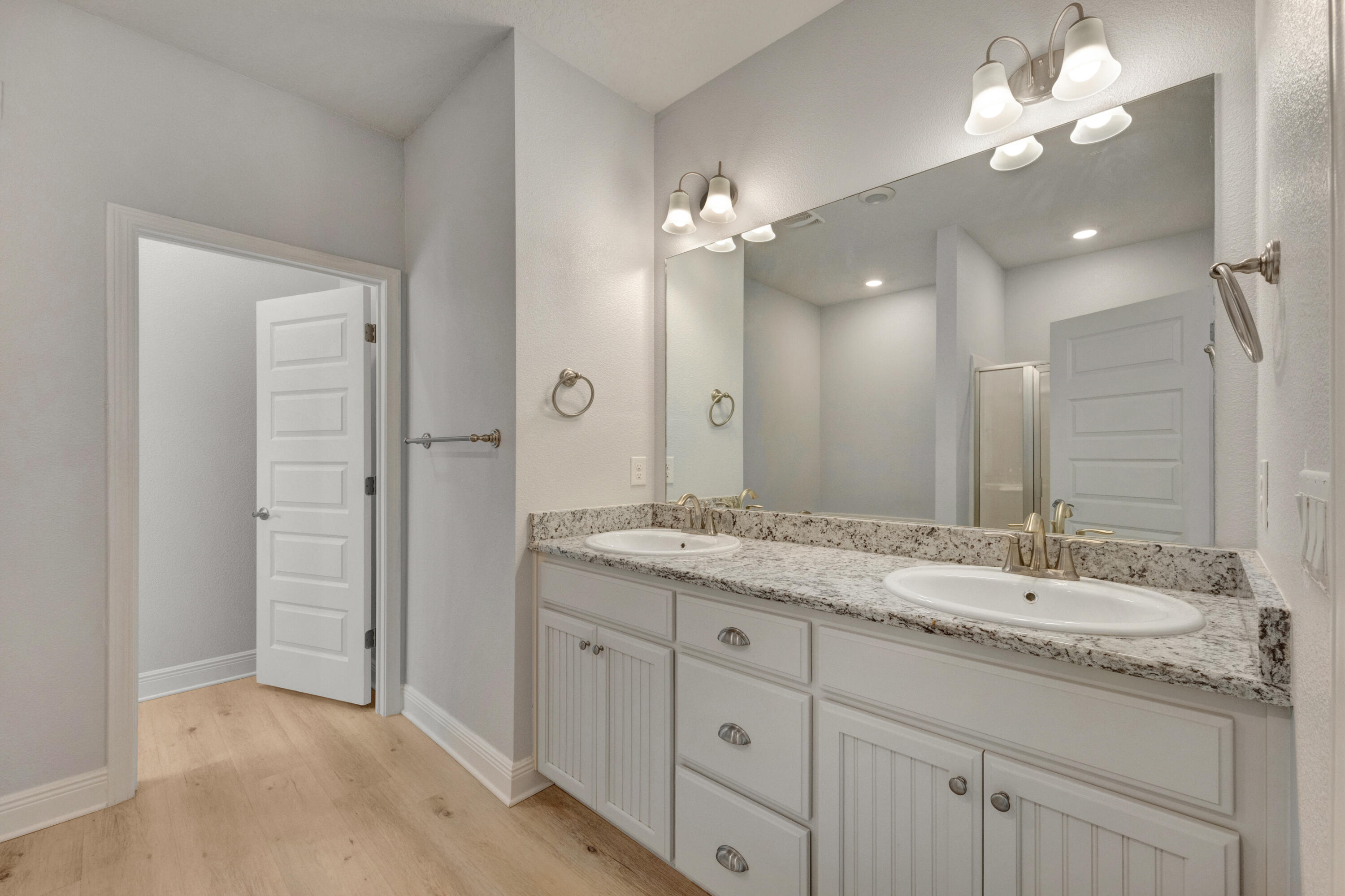 RIDGEWAY LANDING - Residential