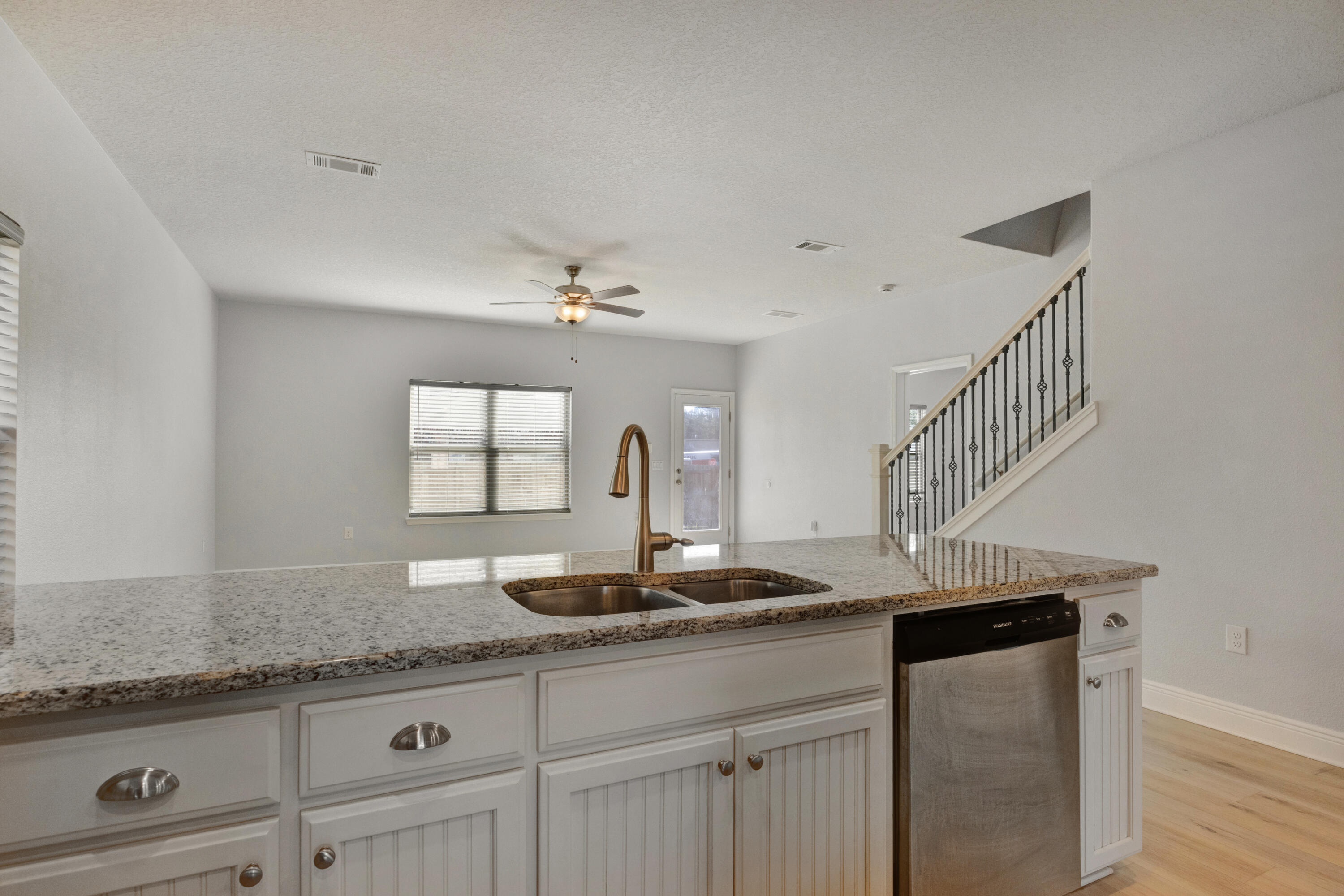 RIDGEWAY LANDING - Residential