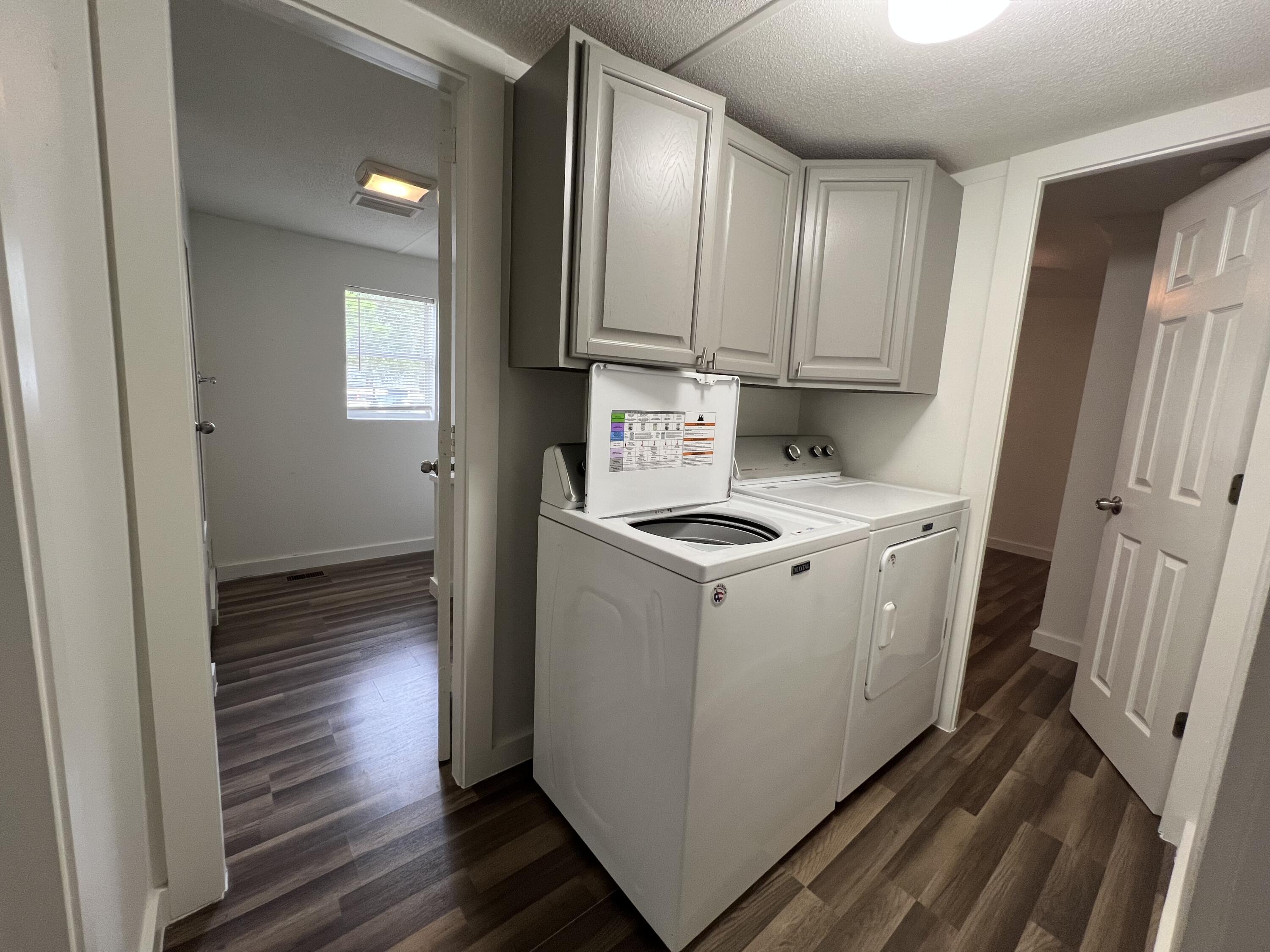 OAKWOOD LAKES ESTATES - Residential