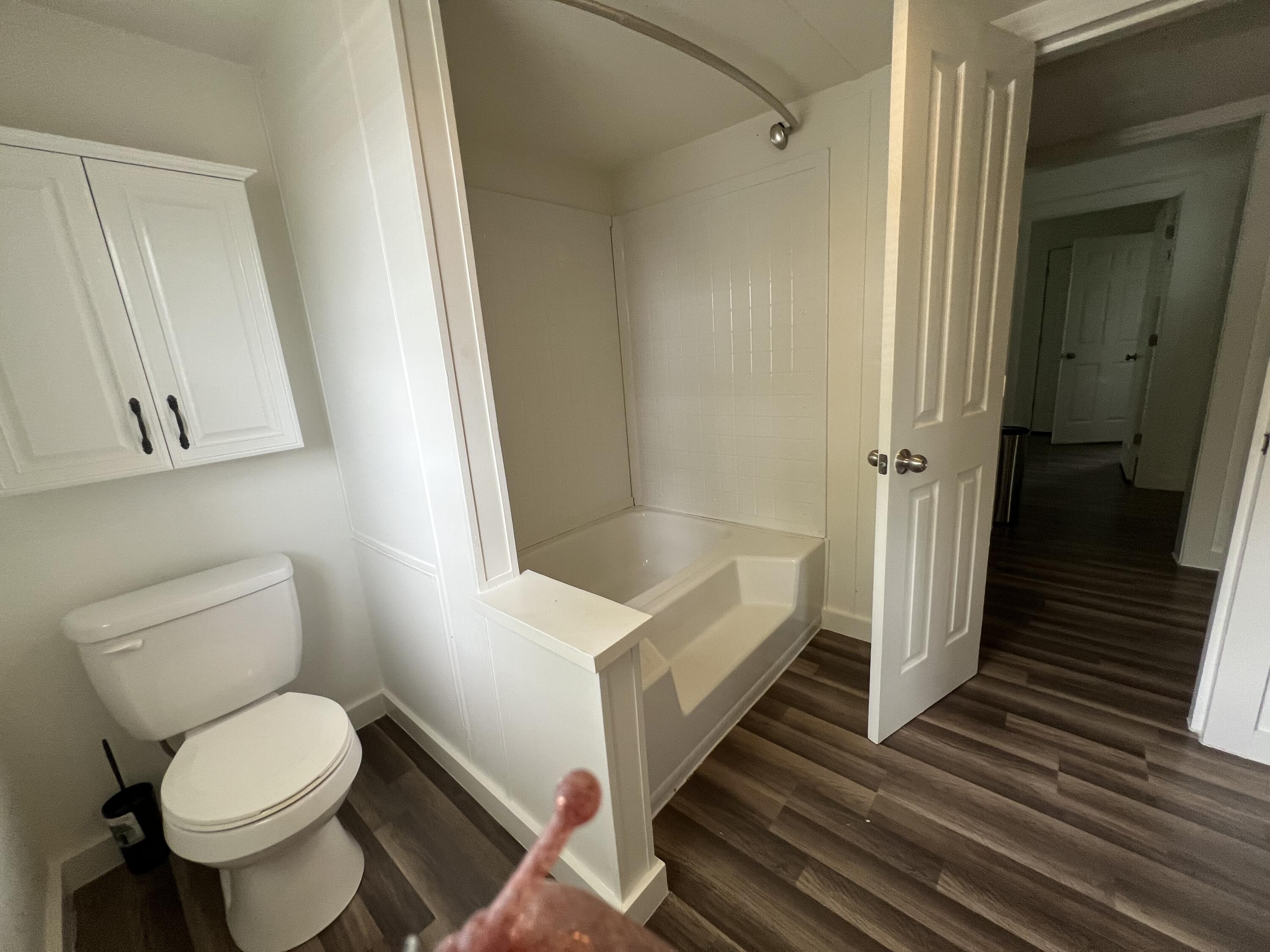 OAKWOOD LAKES ESTATES - Residential