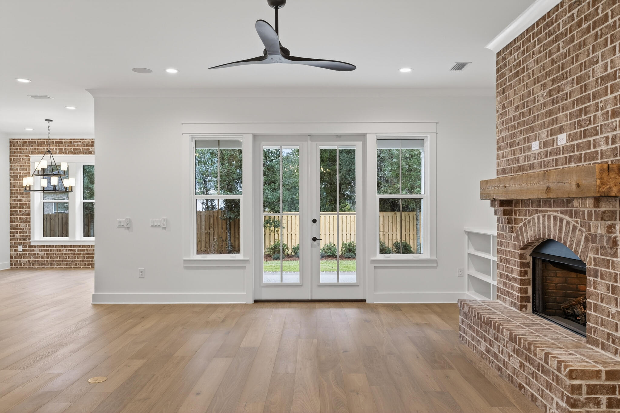 HAMMOCK BAY - Residential