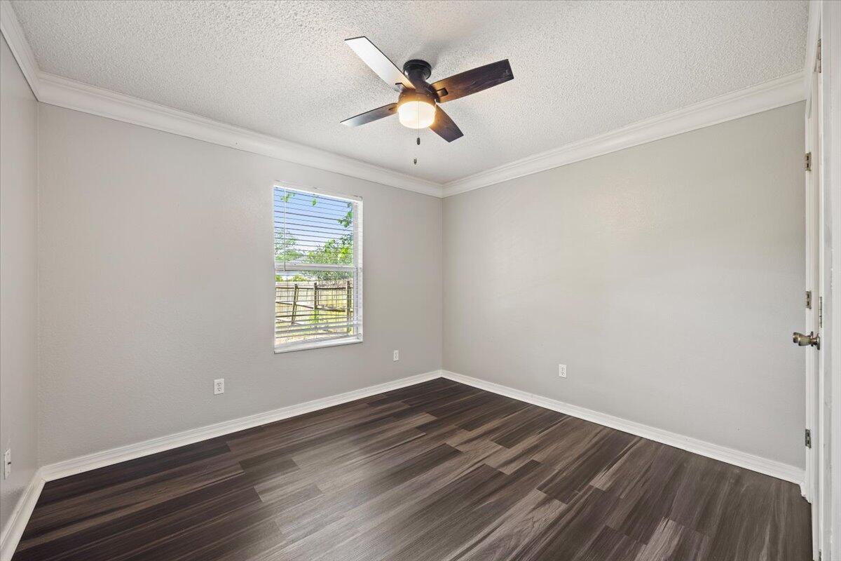 HOLSBERRY ESTATES - Residential