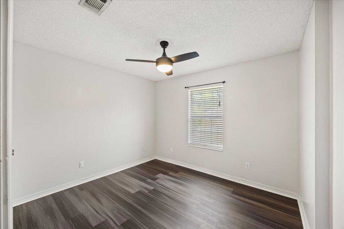 HOLSBERRY ESTATES - Residential