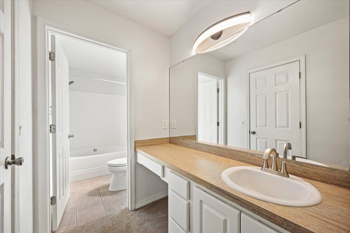 HOLSBERRY ESTATES - Residential