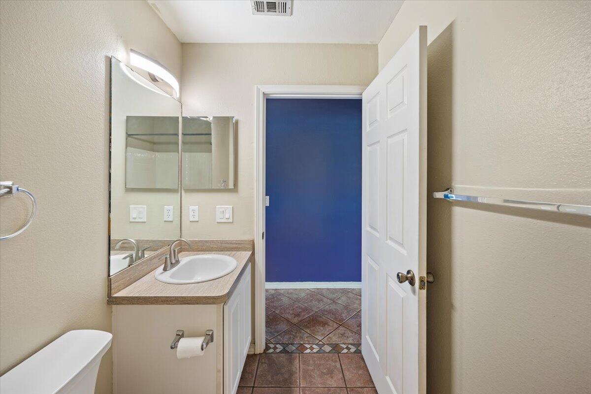 HOLSBERRY ESTATES - Residential