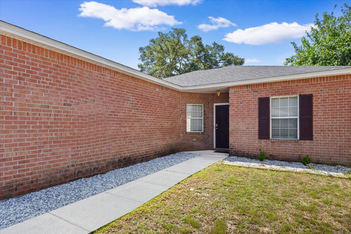 HOLSBERRY ESTATES - Residential