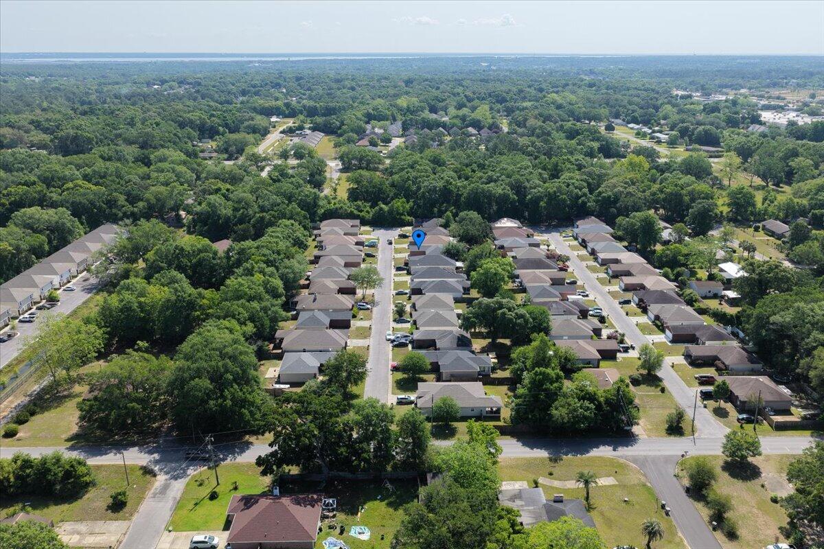 HOLSBERRY ESTATES - Residential