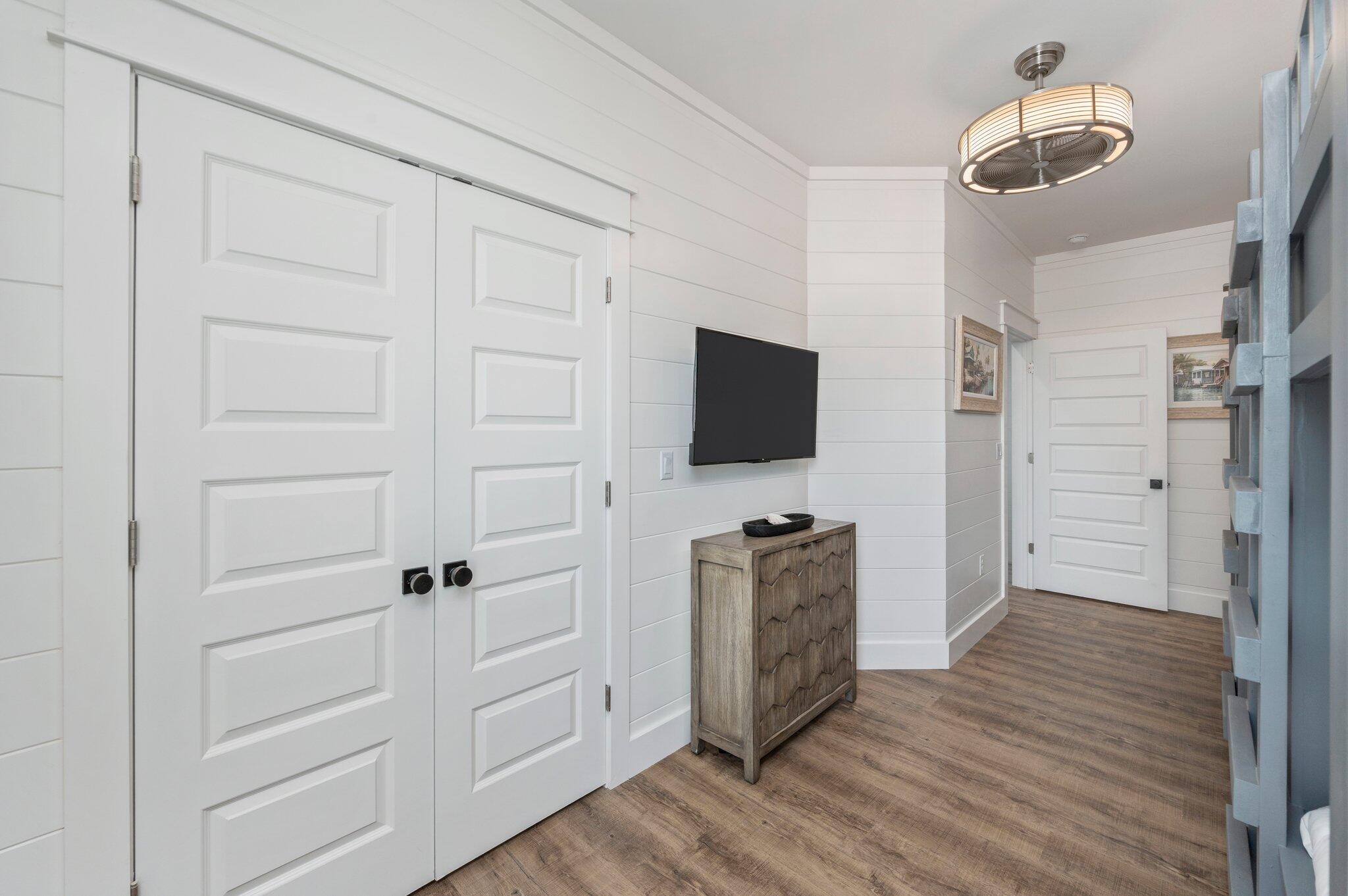 SANDPIPER BEACH COLONY UNREC - Residential