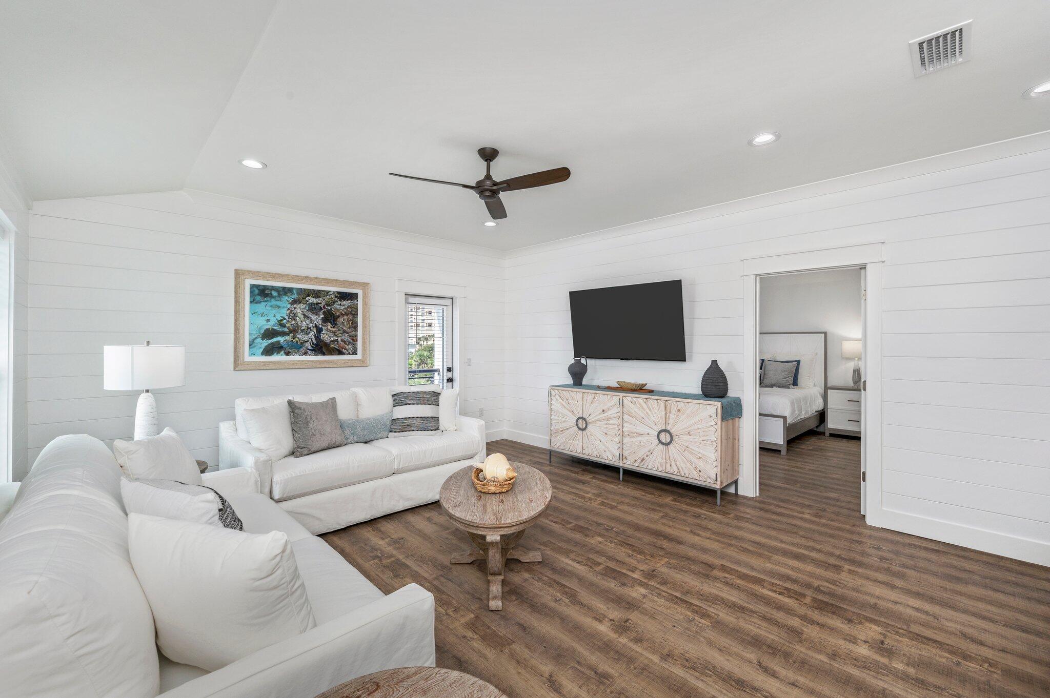 SANDPIPER BEACH COLONY UNREC - Residential