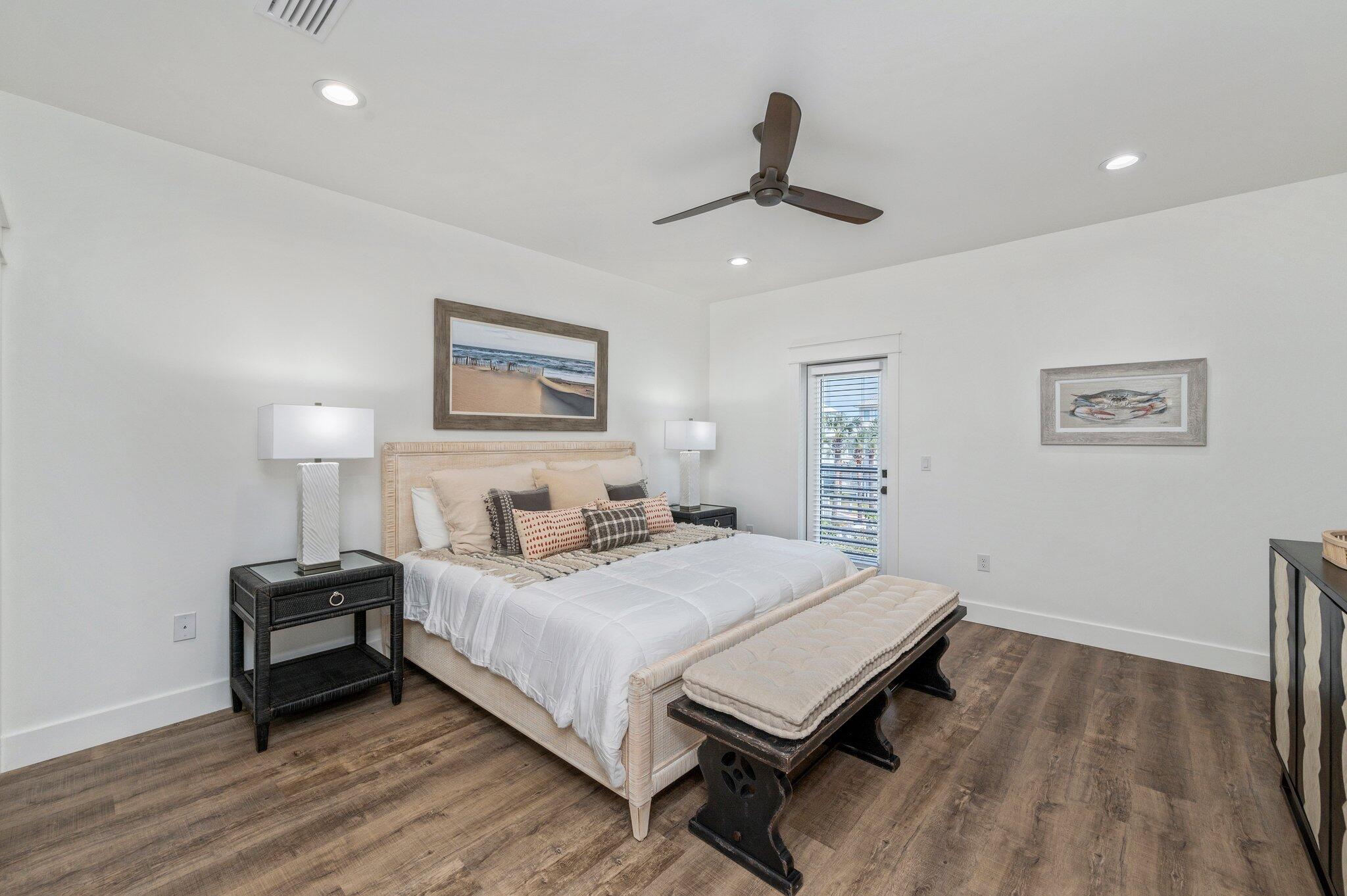 SANDPIPER BEACH COLONY UNREC - Residential