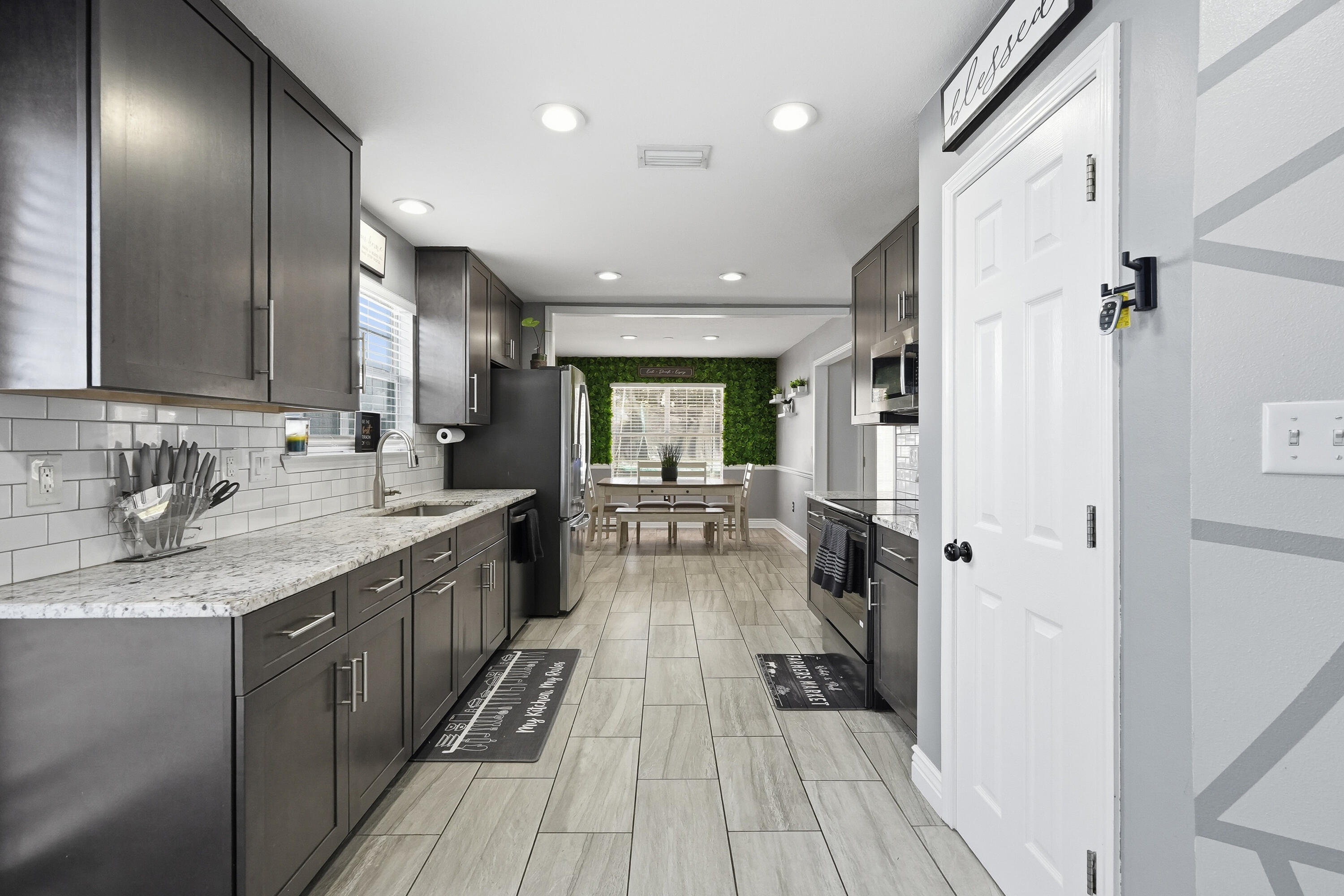 SANDY RIDGE ESTATES - Residential