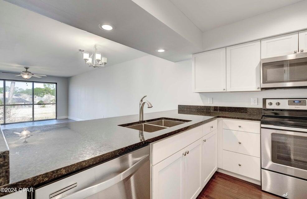 Hombre Golf Village - Residential Lease