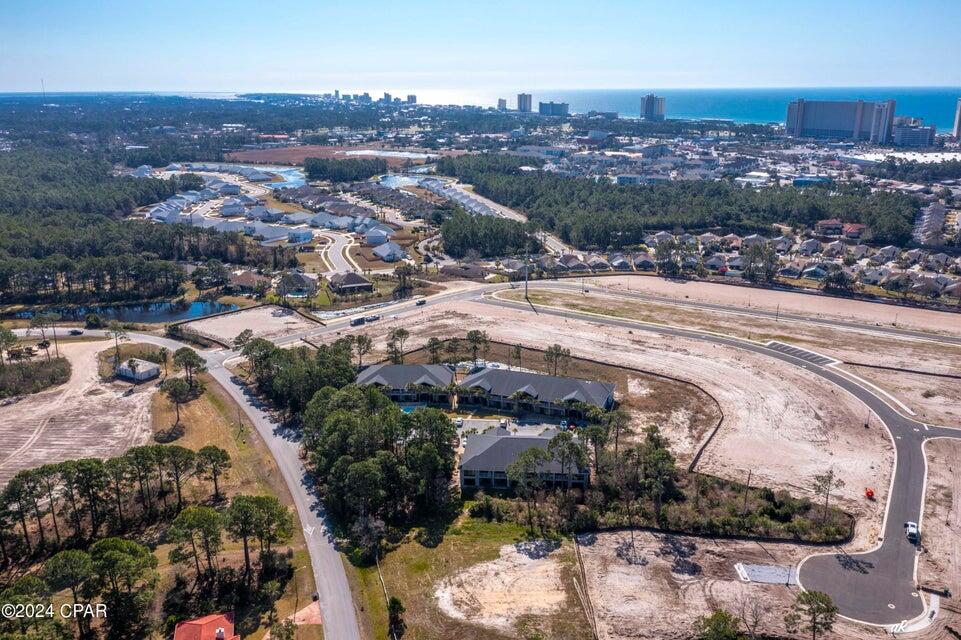 Hombre Golf Village - Residential Lease