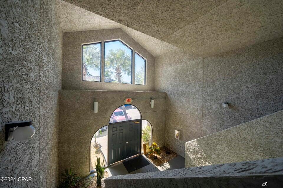 Hombre Golf Village - Residential Lease