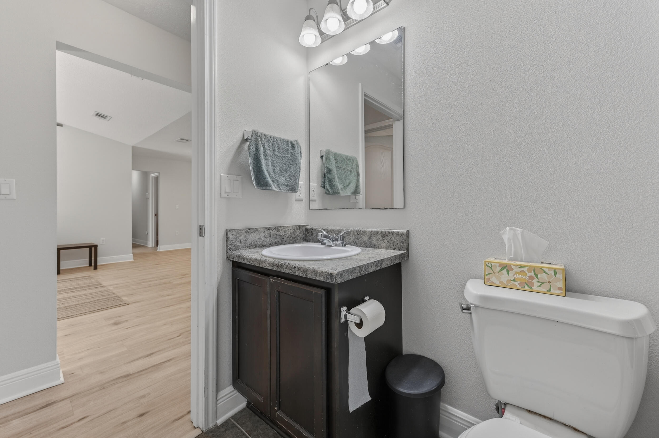 SILVER SPRINGS EST - Residential