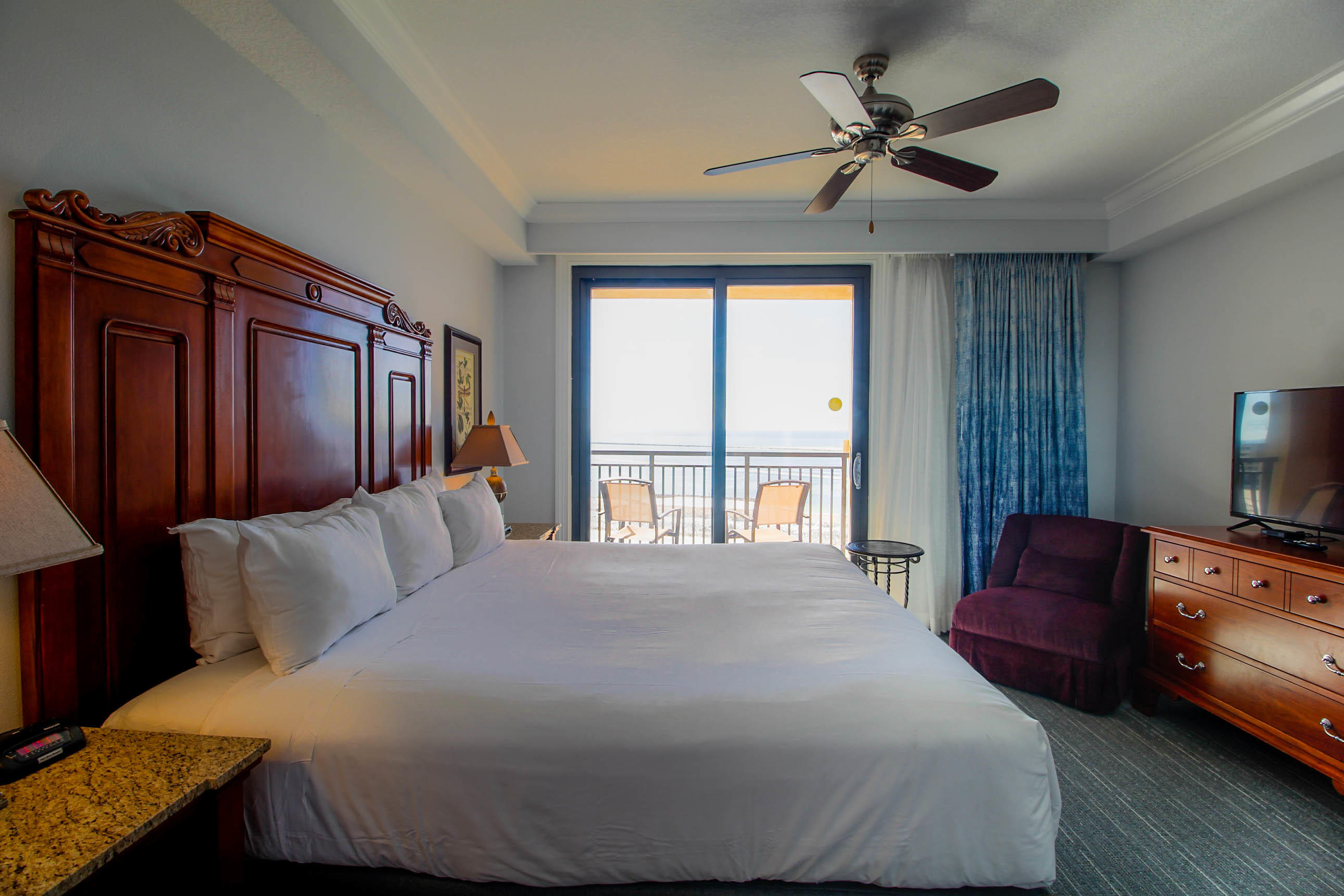 EMERALD GRANDE - Residential