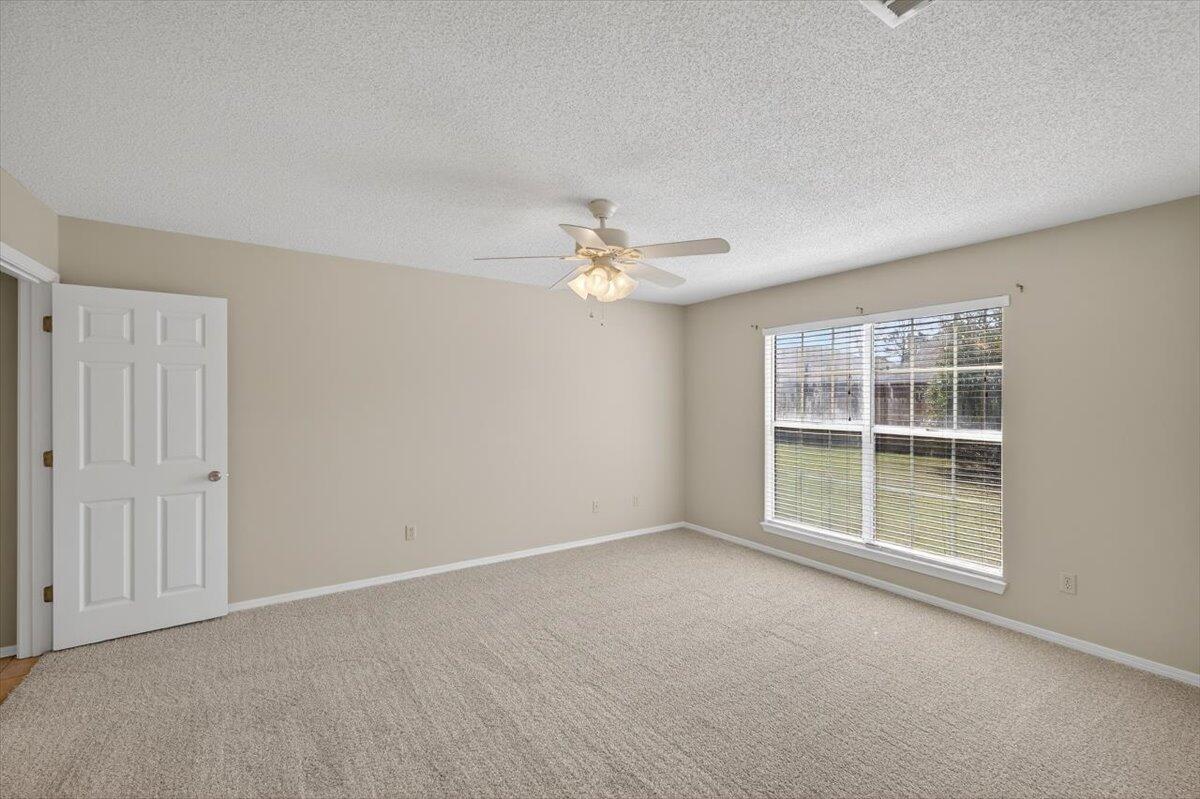 PARKWOOD SQUARE PH 1 - Residential