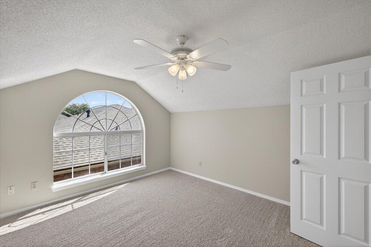 PARKWOOD SQUARE PH 1 - Residential