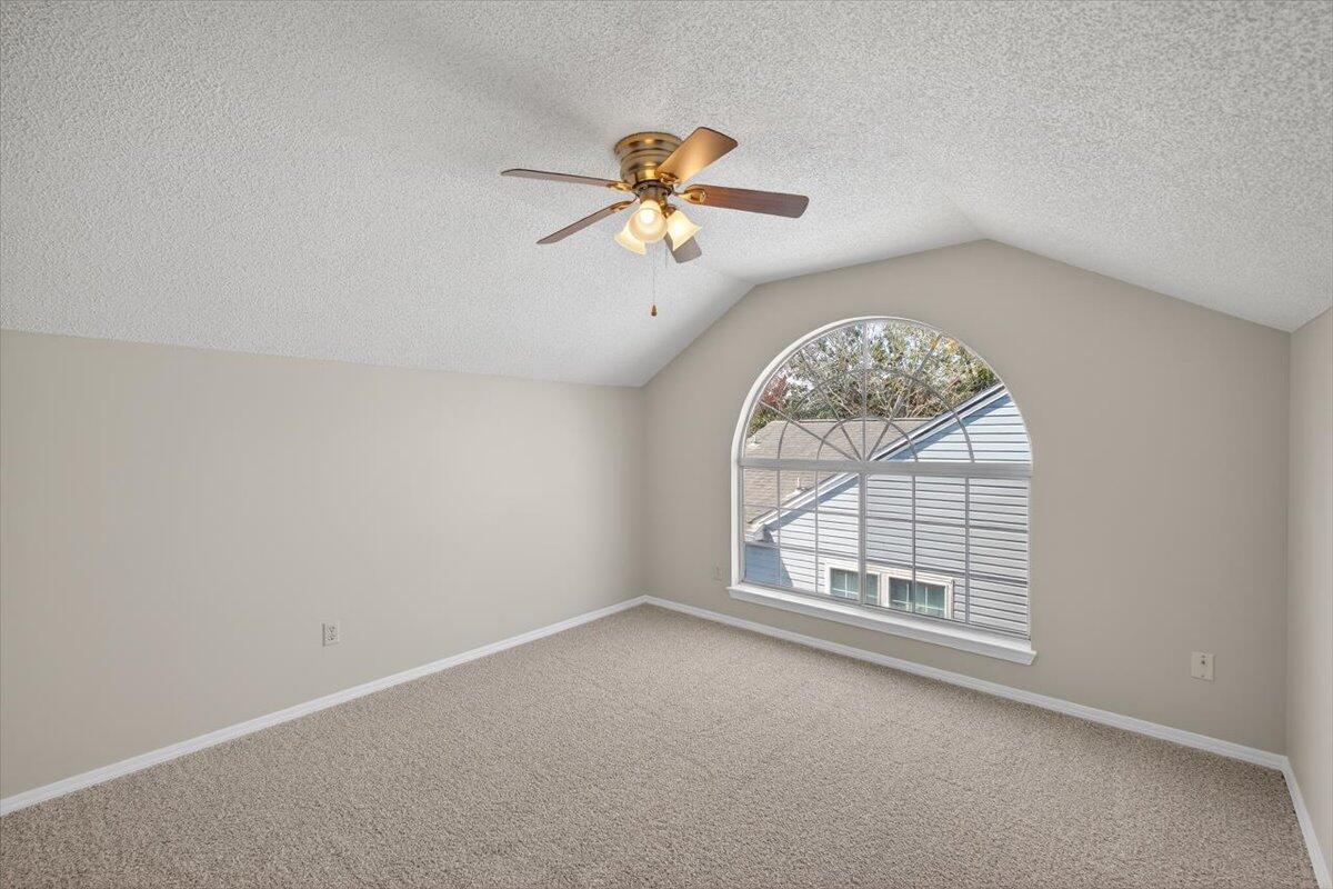 PARKWOOD SQUARE PH 1 - Residential