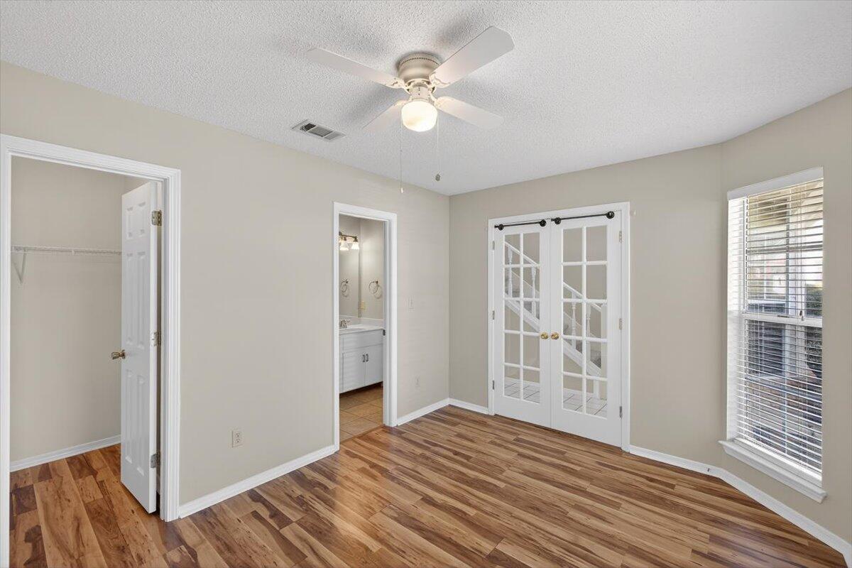 PARKWOOD SQUARE PH 1 - Residential