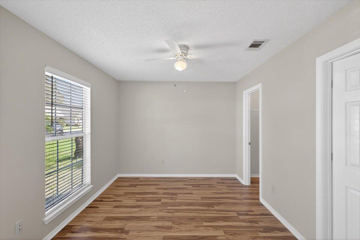 PARKWOOD SQUARE PH 1 - Residential