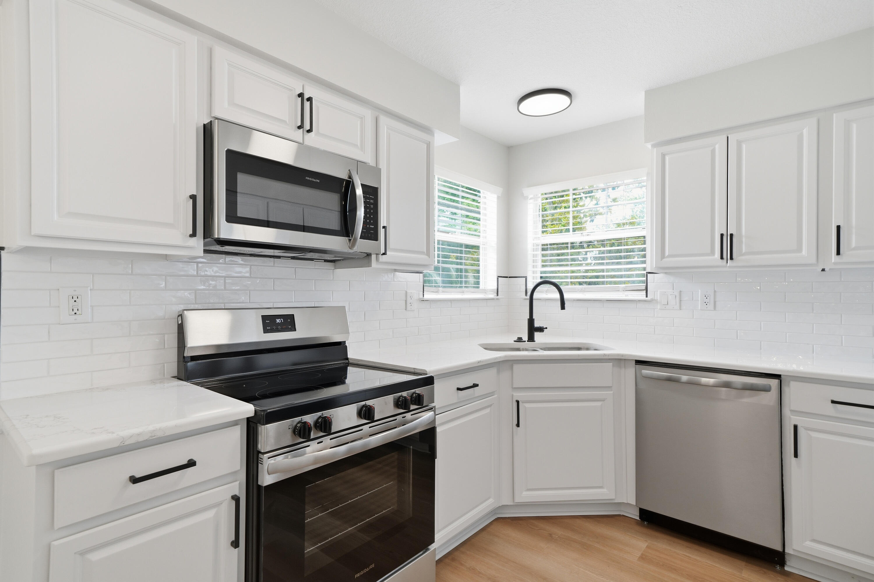 COUNTRYVIEW ESTATES 6TH ADDN PH1 - Residential