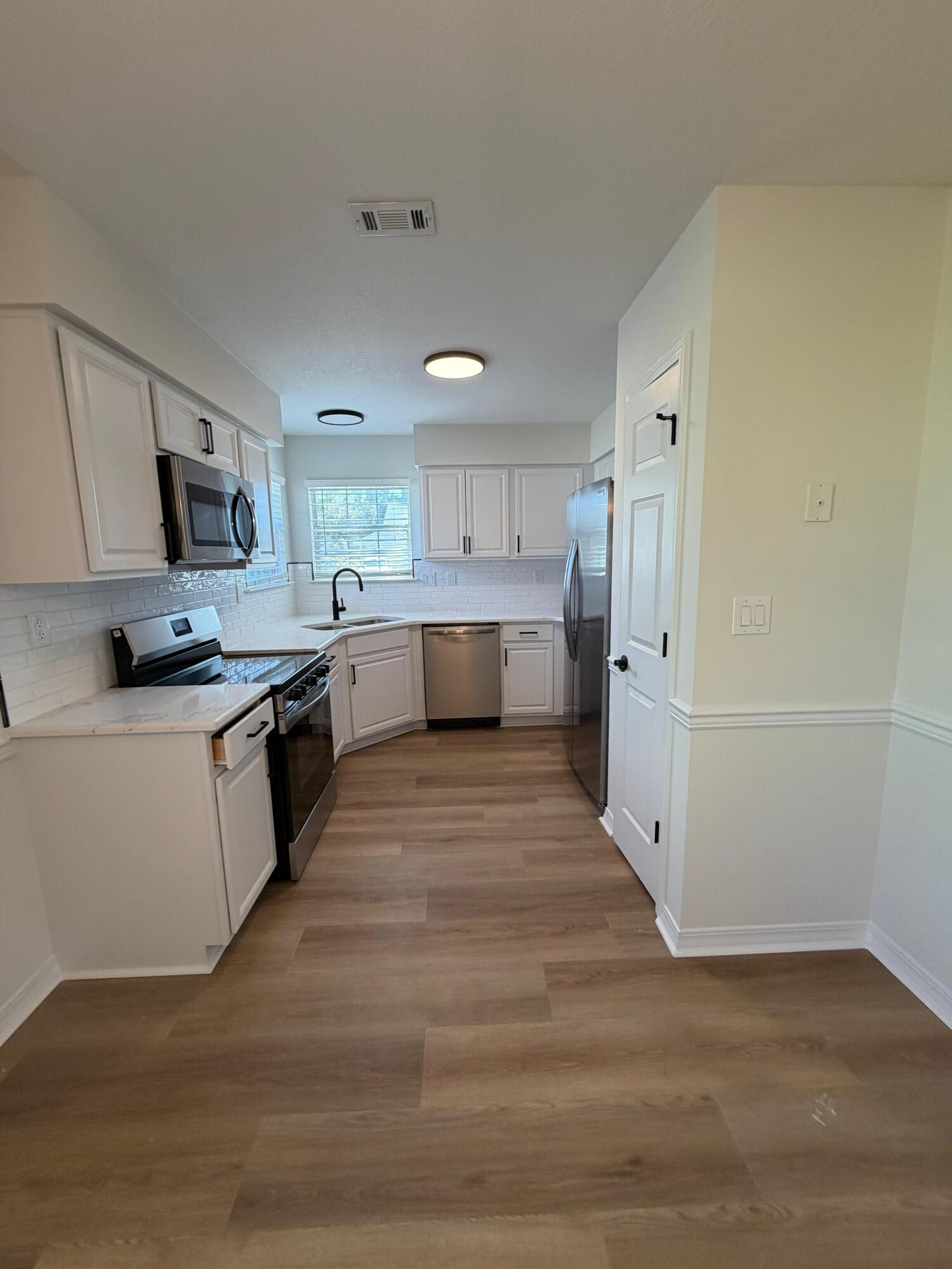 COUNTRYVIEW ESTATES 6TH ADDN PH1 - Residential