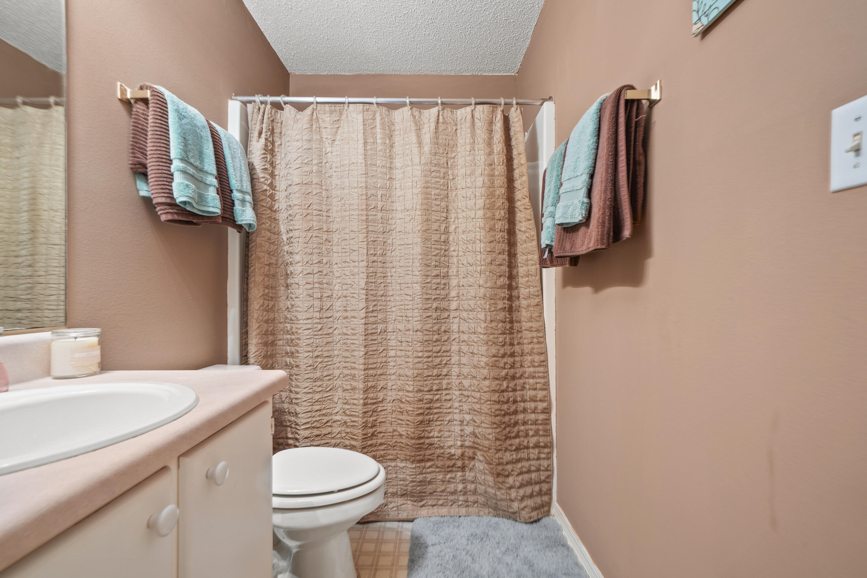 LAKE JUNIPER ESTATES UNIT 3 - Residential